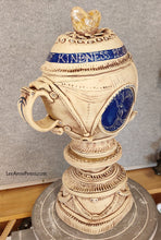 Load image into Gallery viewer, Lidded Bowl - centre piece