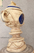 Load image into Gallery viewer, Lidded Bowl - centre piece