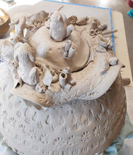 Load image into Gallery viewer, Clay Workshop - Keepsake Jar - 17,18,19 Oct - deposit