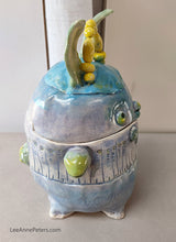 Load image into Gallery viewer, Bunny Jar - Med Large