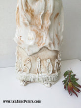 Load image into Gallery viewer, Sculpture - Lady holding a baby