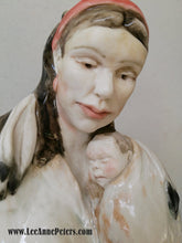Load image into Gallery viewer, Sculpture - Lady holding a baby