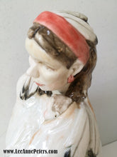 Load image into Gallery viewer, Sculpture - Lady holding a baby