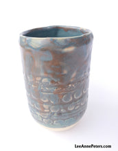 Load image into Gallery viewer, Cup with handle